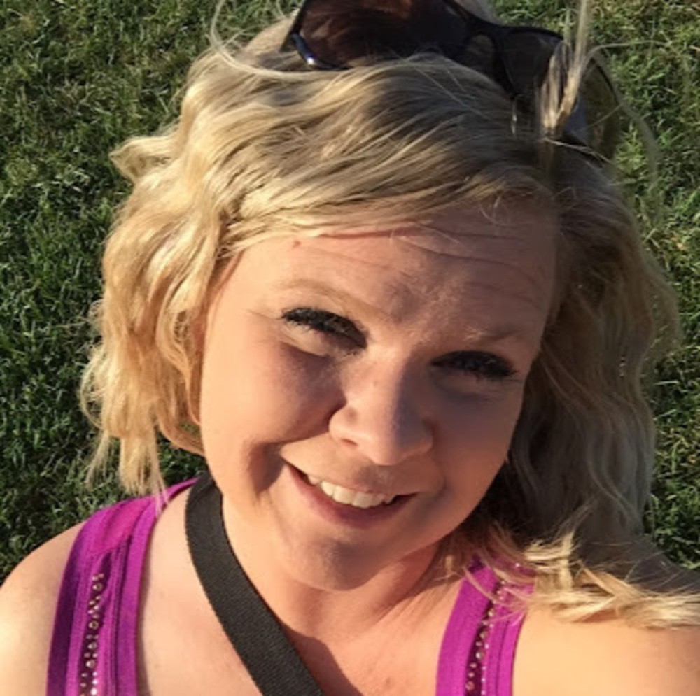 Meet your Posher, Angela